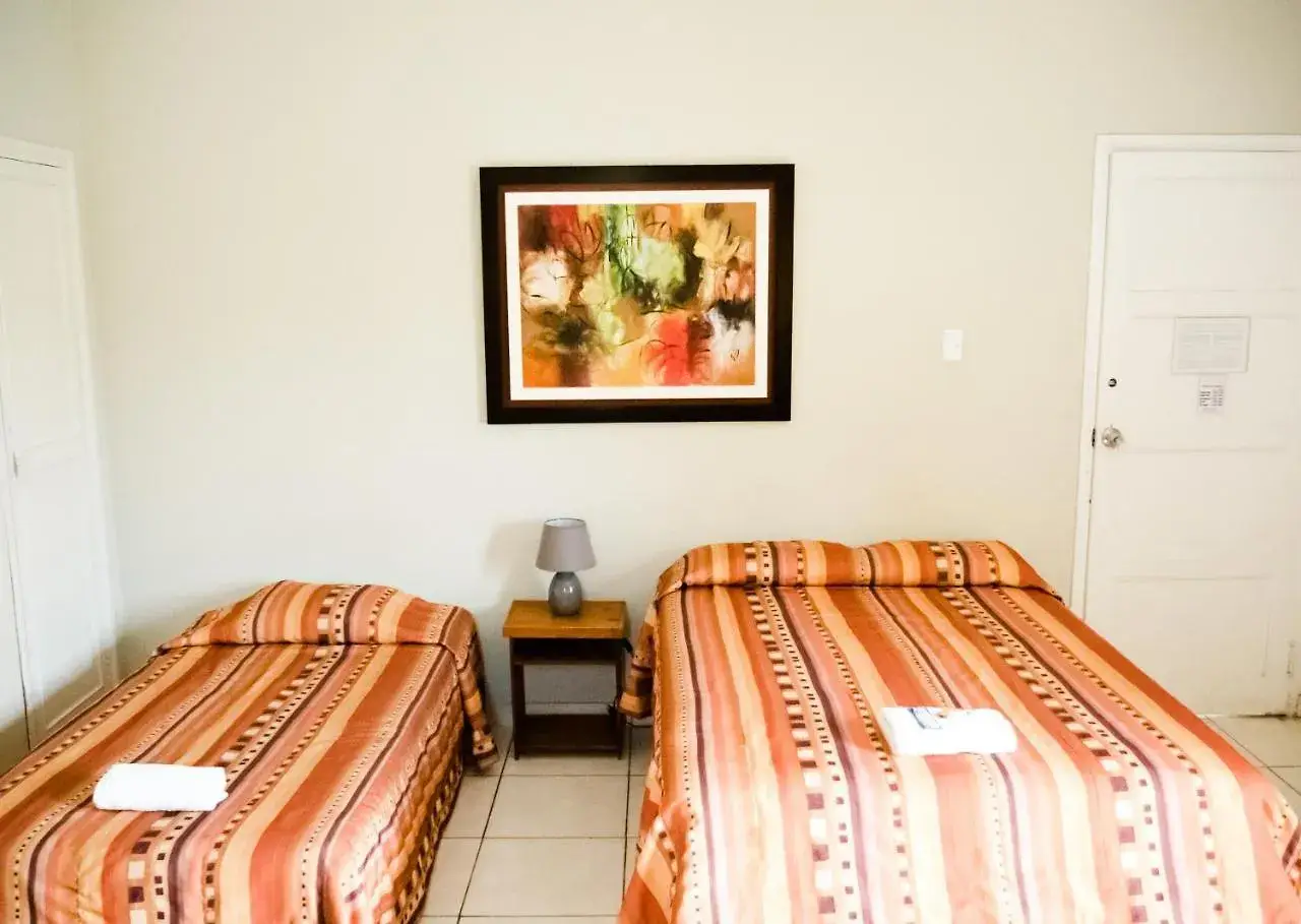 Hotel Las Palmeras Piura
